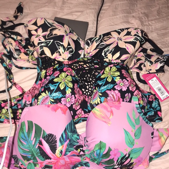 (2) 38 c swimsuit tops and (1) xl swimsuit top - Picture 1 of 4
